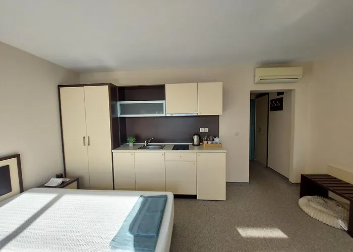 Berlin Golden Apart Otel